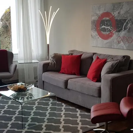 Paradise Lake View Apartment