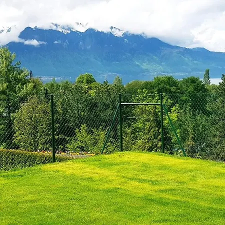 Paradise Lake View Apartment Apartment Montreux