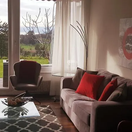 Paradise Lake View Apartment